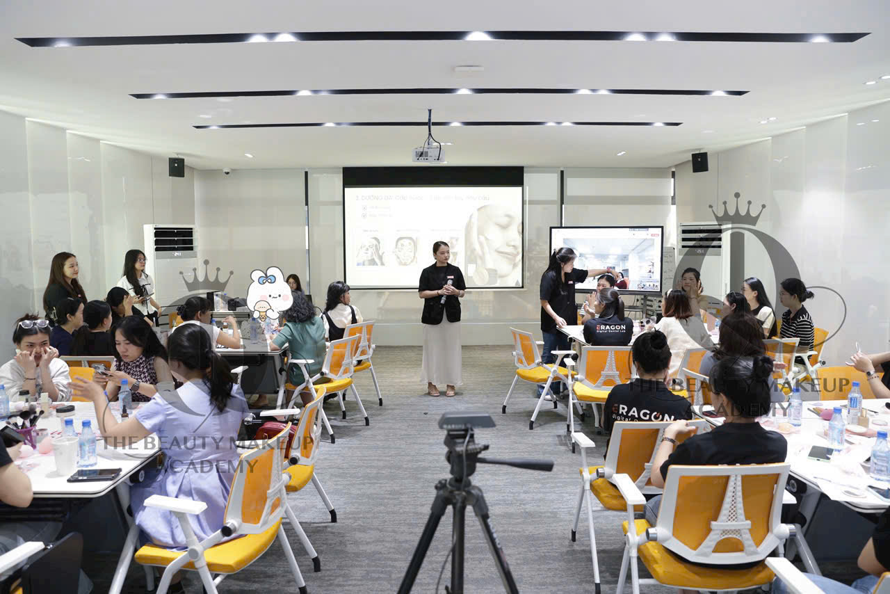 WORKSHOP MAKEUP ĐẶC BIỆT