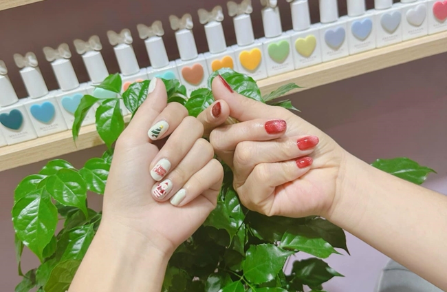 tiệm nail